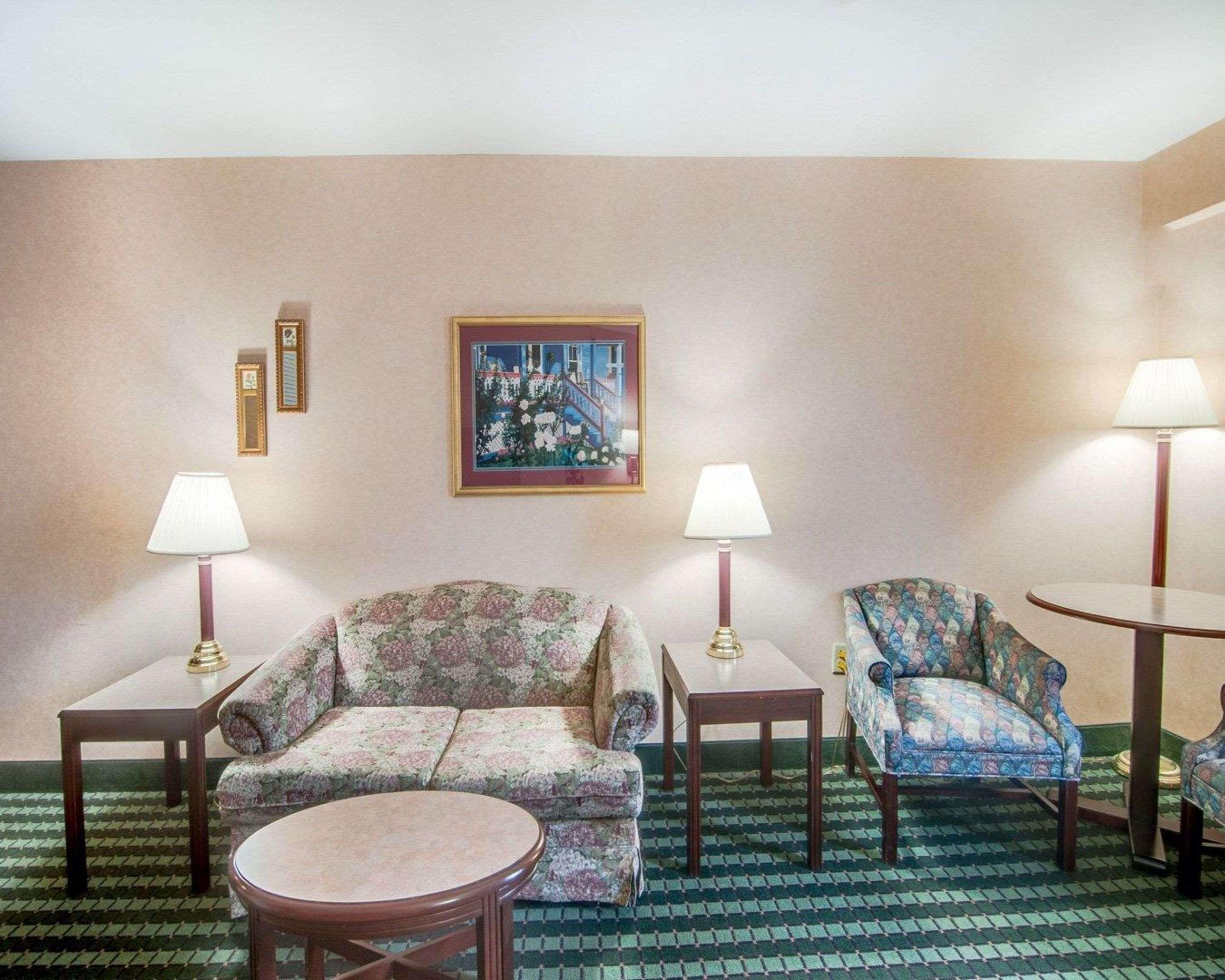 Comfort Inn Airport Roanoke Exterior photo